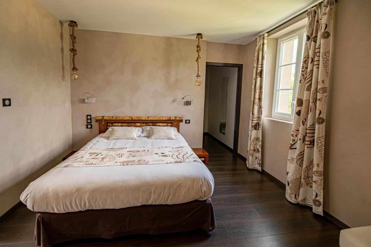 Chateau De La Falque, The Originals Relais Saint-Geniez-dʼOlt Eksteriør billede